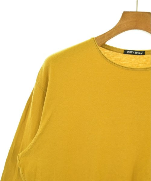 ISSEY MIYAKE เสื้อยืด/เสื้อท็อปส์