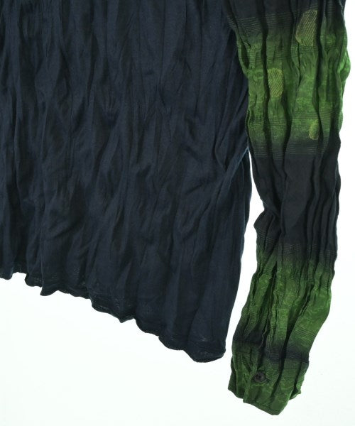 ISSEY MIYAKE เสื้อยืด/เสื้อท็อปส์