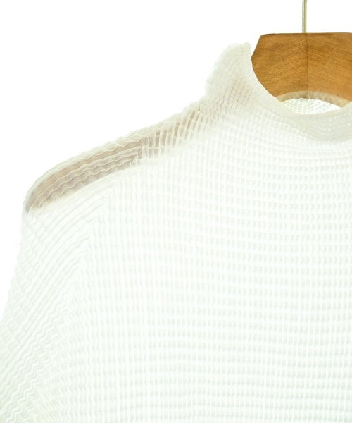 ISSEY MIYAKE เสื้อยืด/เสื้อท็อปส์