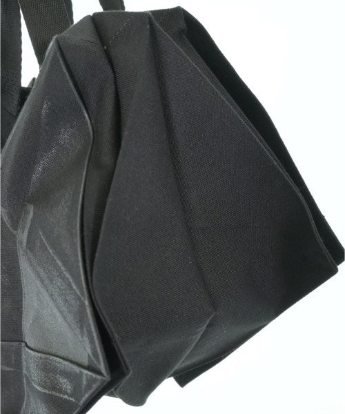 ISSEY MIYAKE กระเป๋าถือขนาดใหญ่