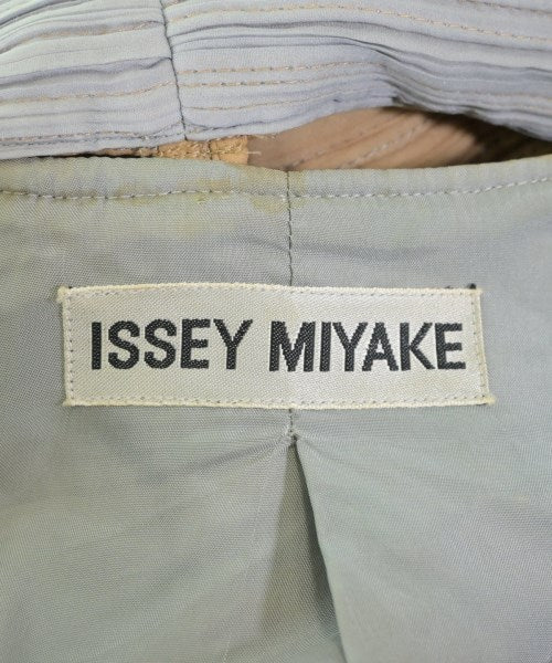ISSEY MIYAKE เสื้อโค้ท