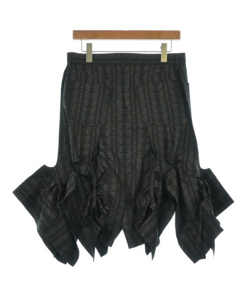 TAO กระโปรงยาวถึงเข่า