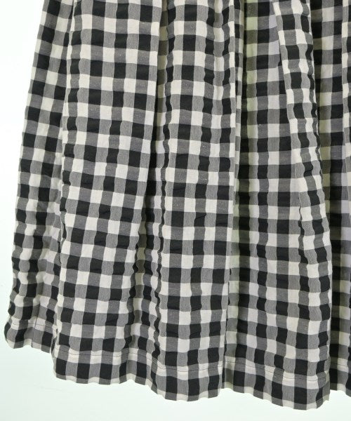 TAO กระโปรงยาวถึงเข่า