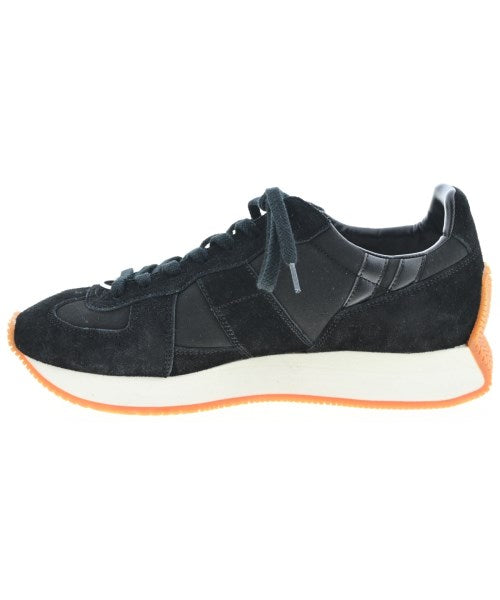 TAO รองเท้าผ้าใบ