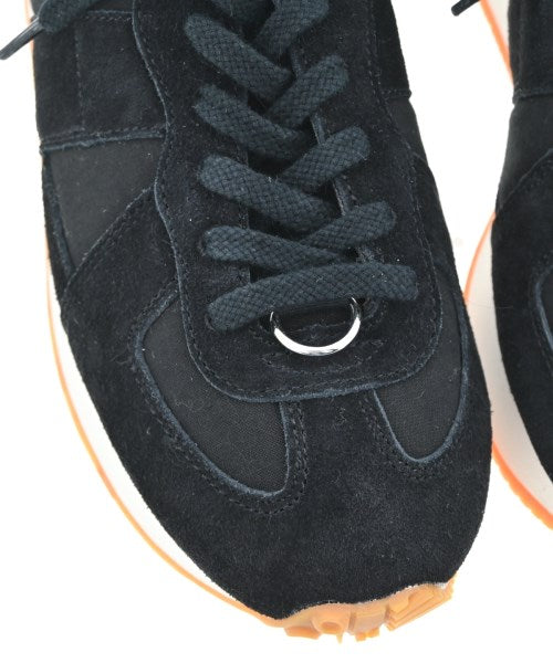 TAO รองเท้าผ้าใบ