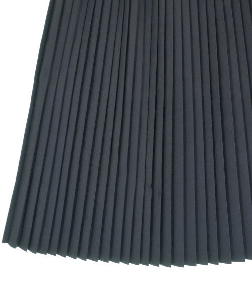 TAO กระโปรงยาวถึงเข่า