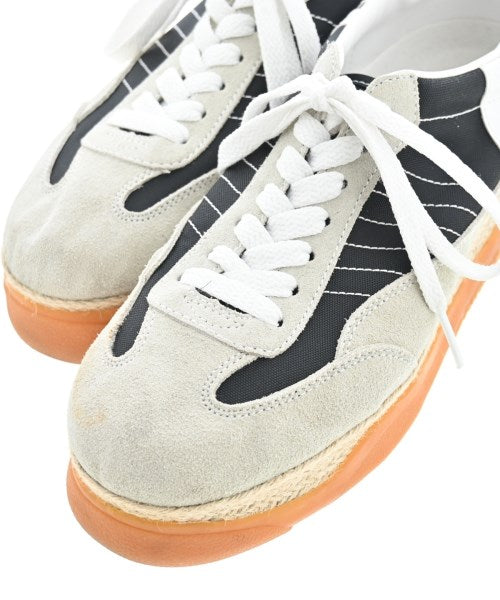 TAO รองเท้าผ้าใบ