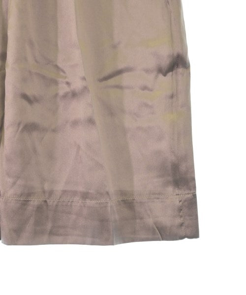 TARA JARMON กระโปรงยาวถึงเข่า