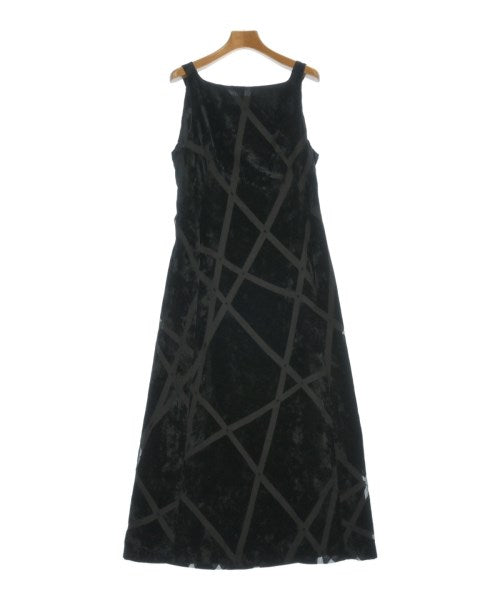 TARA JARMON ชุดเดรส