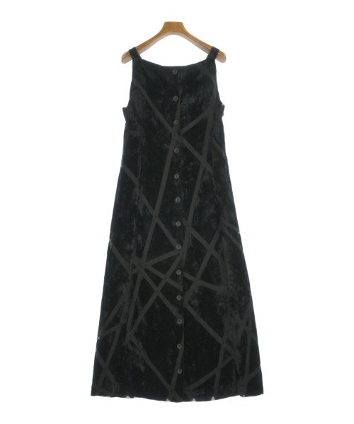 TARA JARMON ชุดเดรส