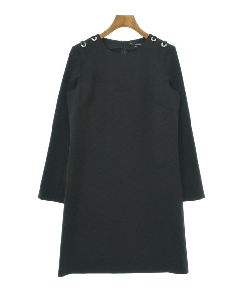 TARA JARMON ชุดเดรส