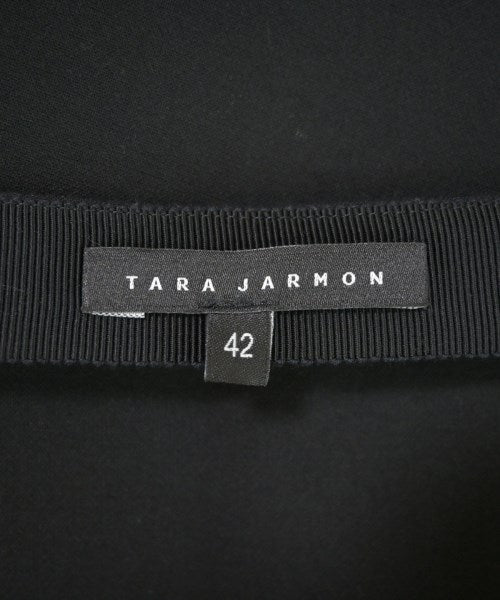 TARA JARMON กระโปรงสั้น