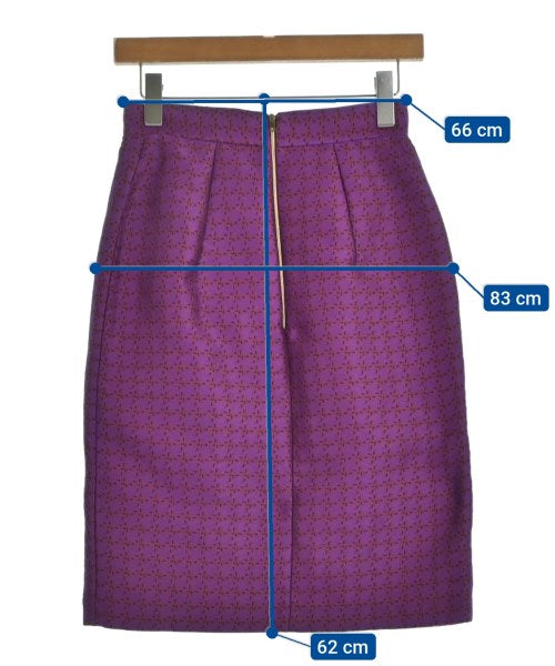 TARA JARMON กระโปรงยาวถึงเข่า