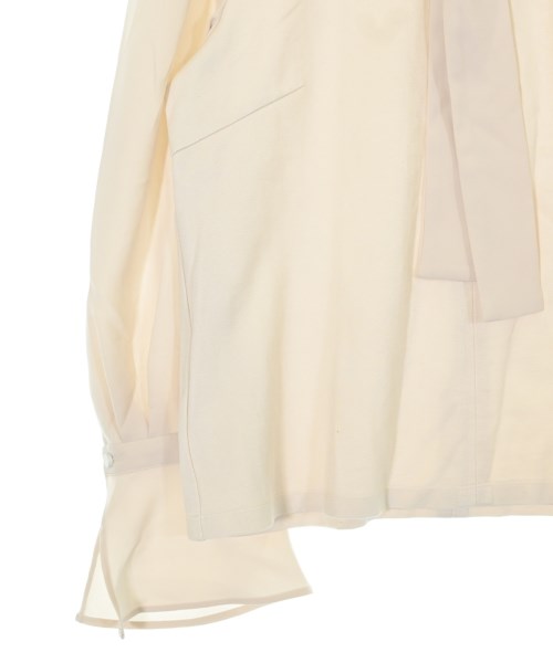 TARA JARMON เสื้อยืด/เสื้อท็อปส์