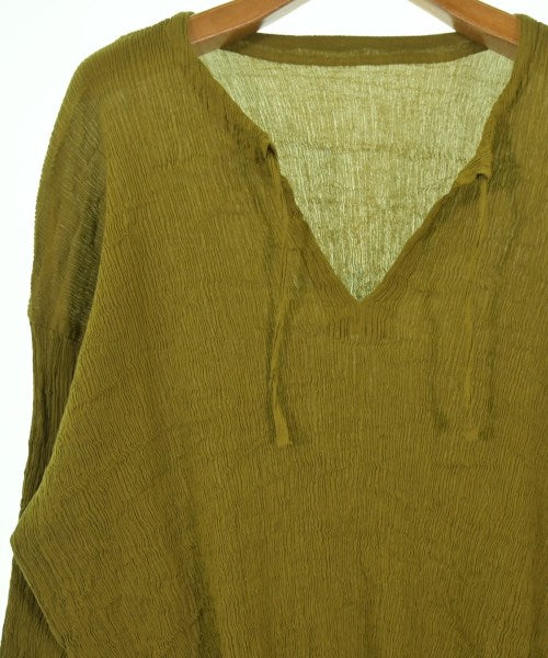 Haat เสื้อลำลอง