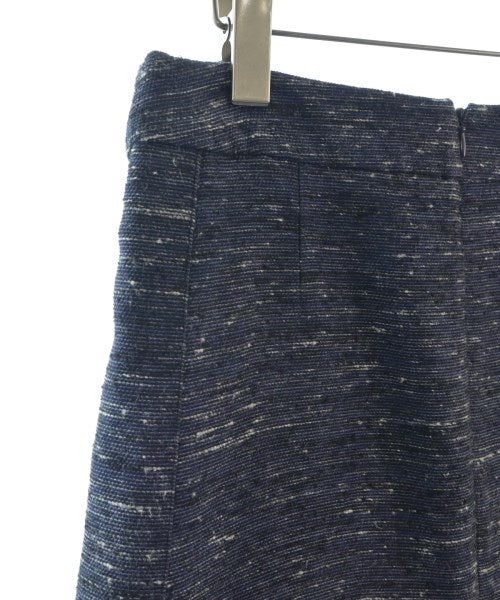 DEREK LAM กระโปรงยาวถึงเข่า