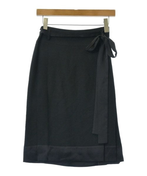 DEREK LAM กระโปรงยาวถึงเข่า