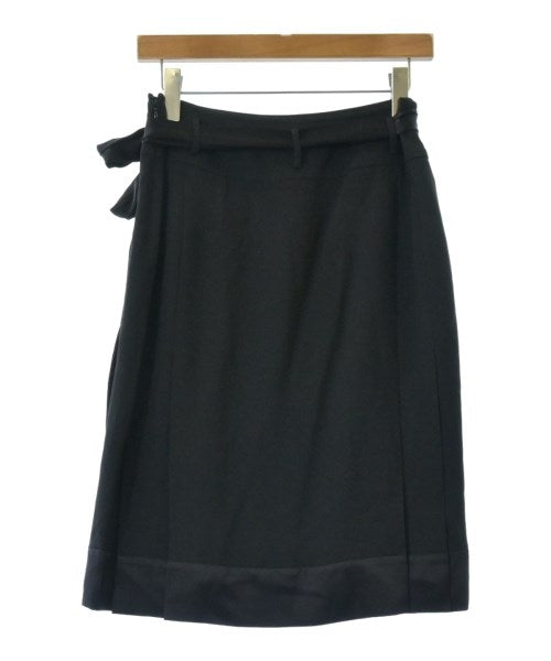 DEREK LAM กระโปรงยาวถึงเข่า