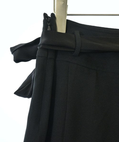 DEREK LAM กระโปรงยาวถึงเข่า