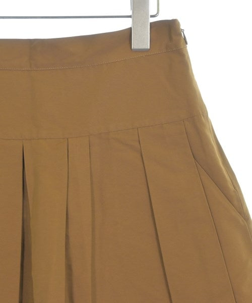 DEREK LAM กระโปรงยาวถึงเข่า