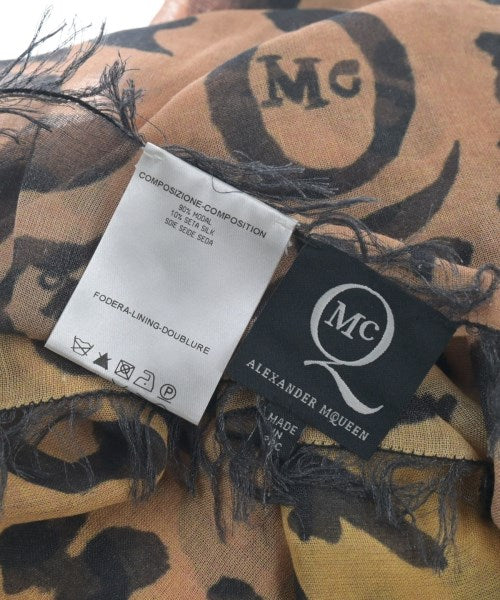 McQ ผ้าคลุมไหล่