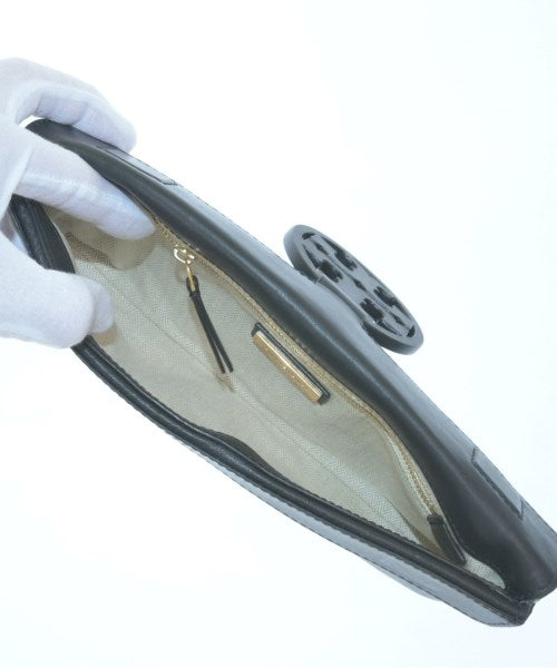 TORY BURCH คลัตช์