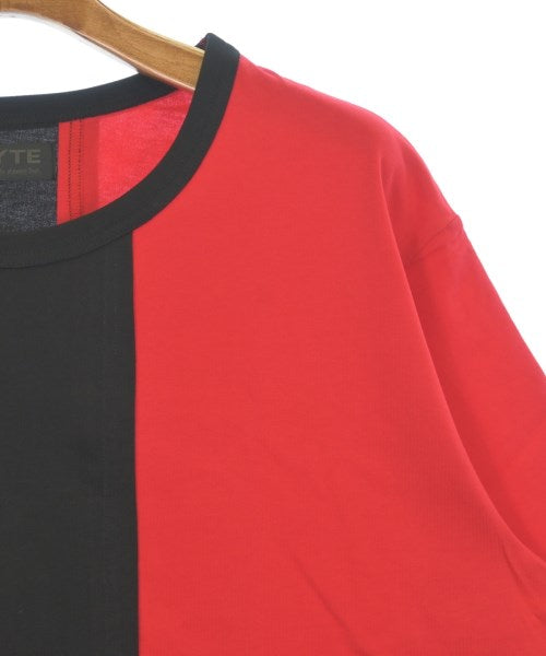 s'yte เสื้อยืด/เสื้อท็อปส์