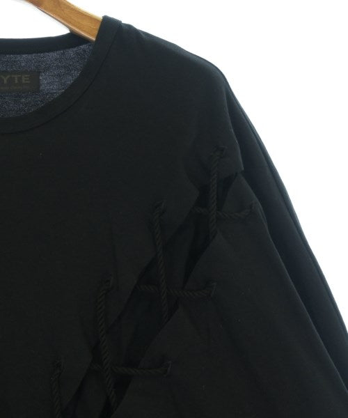 s'yte เสื้อยืด/เสื้อท็อปส์