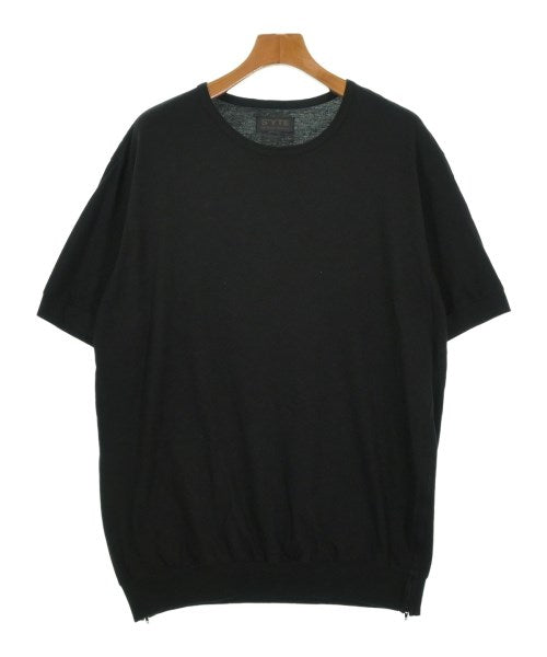 s'yte เสื้อยืด/เสื้อท็อปส์
