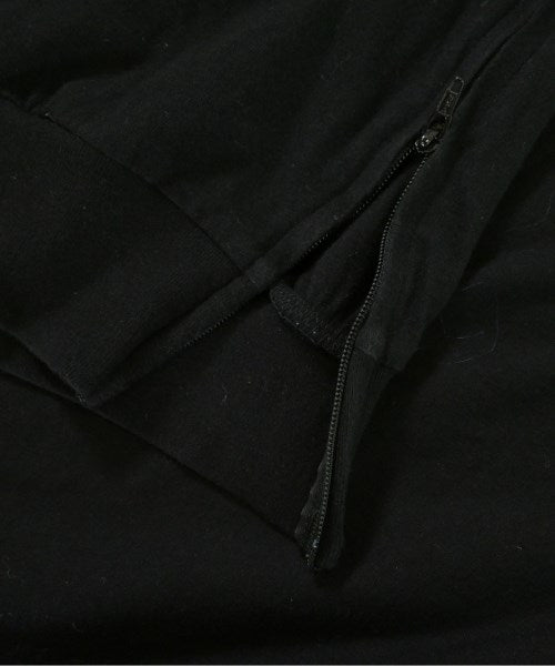 s'yte เสื้อยืด/เสื้อท็อปส์
