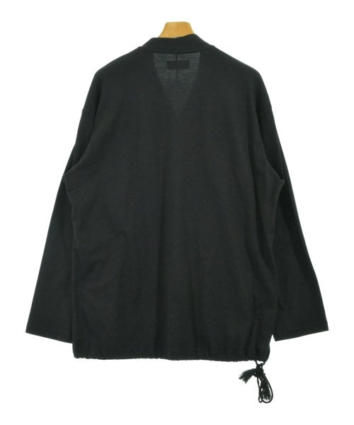 s'yte เสื้อยืด/เสื้อท็อปส์
