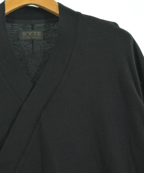 s'yte เสื้อยืด/เสื้อท็อปส์