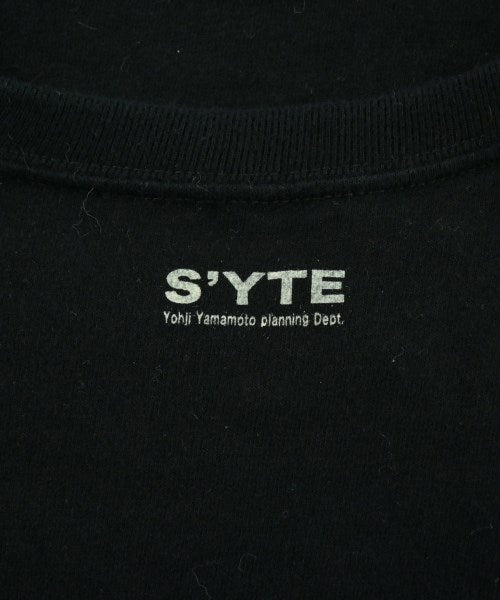 s'yte เสื้อยืด/เสื้อท็อปส์