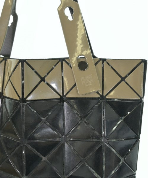 BAO BAO ISSEY MIYAKE กระเป๋าถือขนาดใหญ่