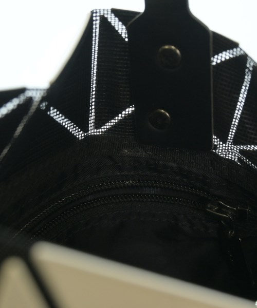 BAO BAO ISSEY MIYAKE กระเป๋าถือขนาดใหญ่