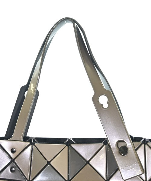 BAO BAO ISSEY MIYAKE กระเป๋าถือขนาดใหญ่