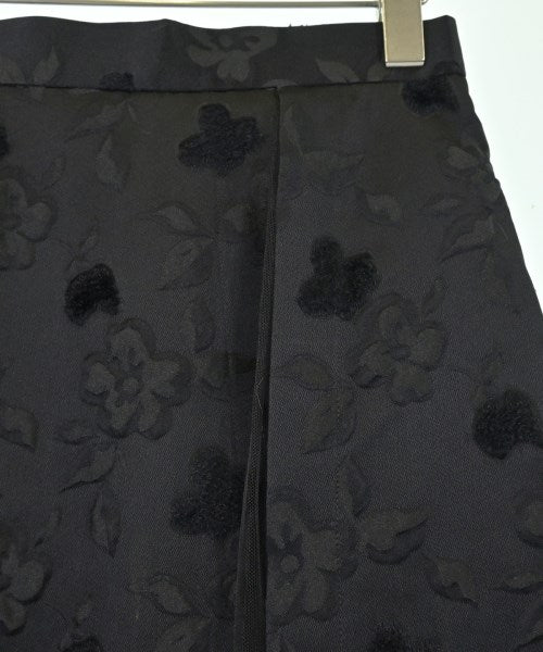 noir kei ninomiya กระโปรงยาวถึงเข่า