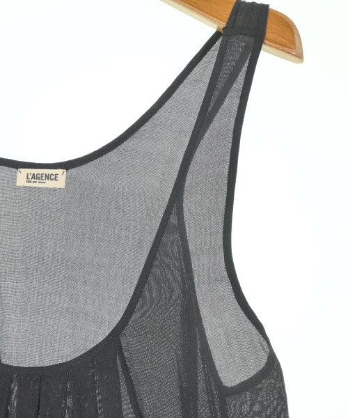 L'AGENCE เสื้อลำลอง