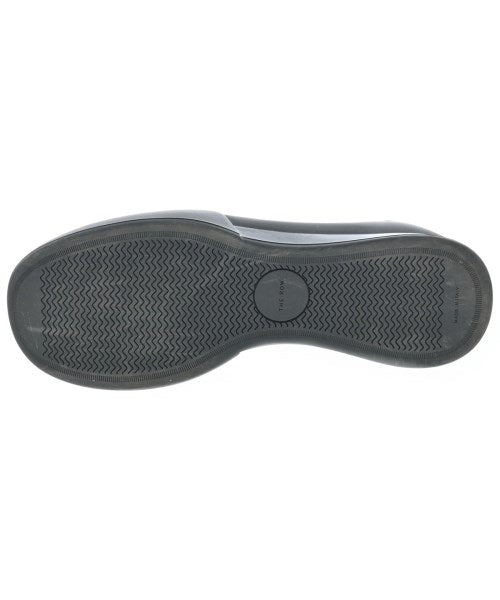 THE ROW รองเท้าผ้าใบ