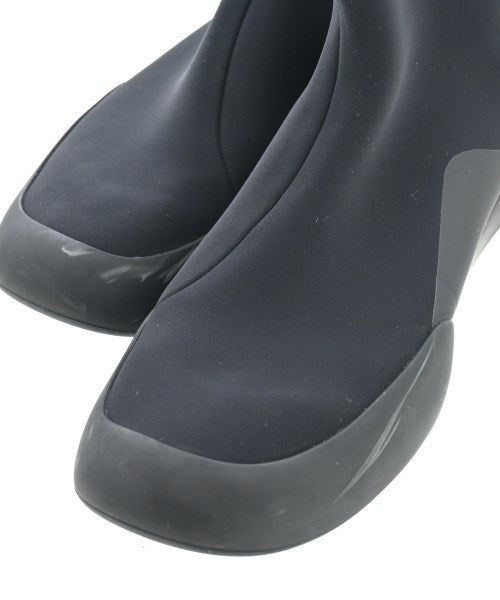 THE ROW รองเท้าผ้าใบ