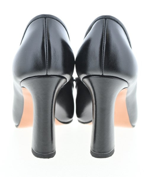 THE ROW รองเท้าส้นสูง