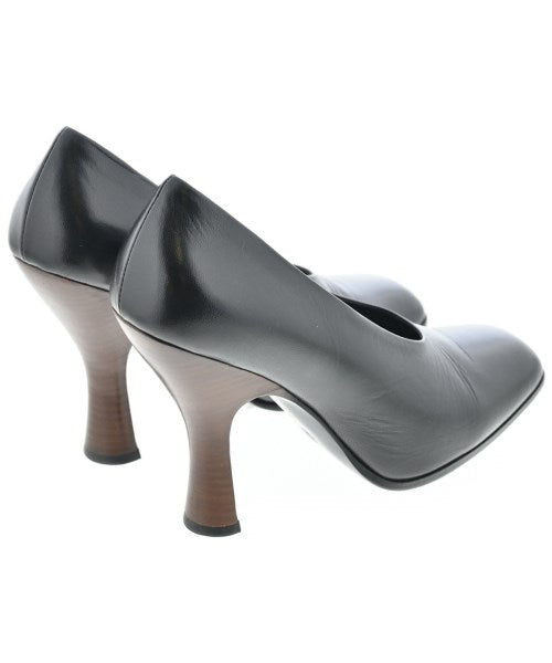 THE ROW รองเท้าส้นสูง