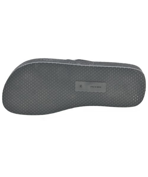 THE ROW รองเท้าแตะ