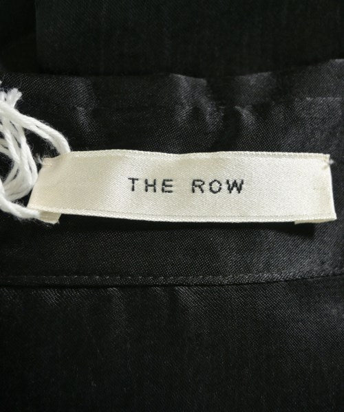 THE ROW เสื้อลำลอง