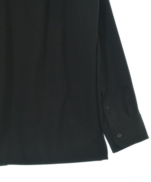 THE ROW เสื้อลำลอง