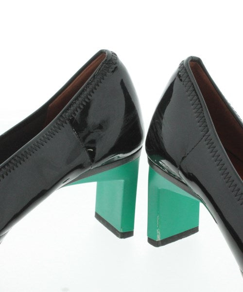 3.1 Phillip Lim รองเท้าส้นสูง