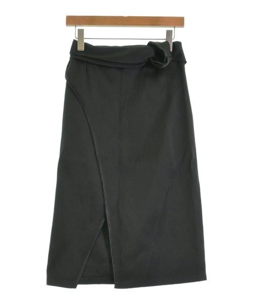 3.1 Phillip Lim กระโปรงยาวถึงเข่า