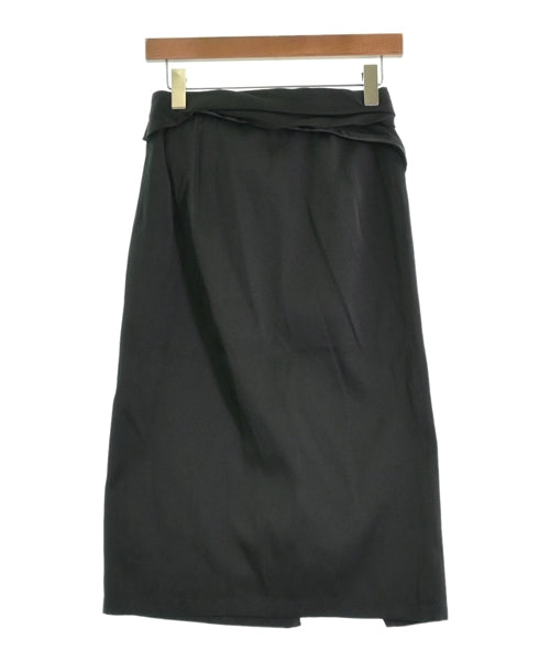 3.1 Phillip Lim กระโปรงยาวถึงเข่า