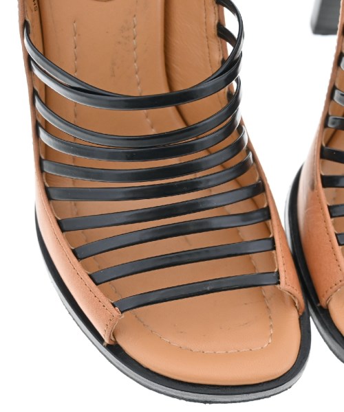 3.1 Phillip Lim รองเท้าแตะ