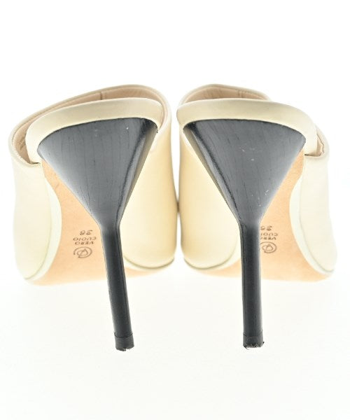 3.1 Phillip Lim รองเท้าส้นสูง